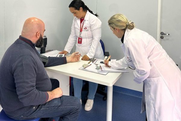 Paraná Clínicas marca presença na celebração dos 52 anos da CIC com ações de saúde e bem-estar